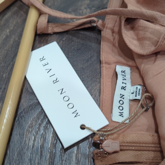 Moon River cut out maxi dress in terracotta Sz. large NWT - Picture 6 of 11